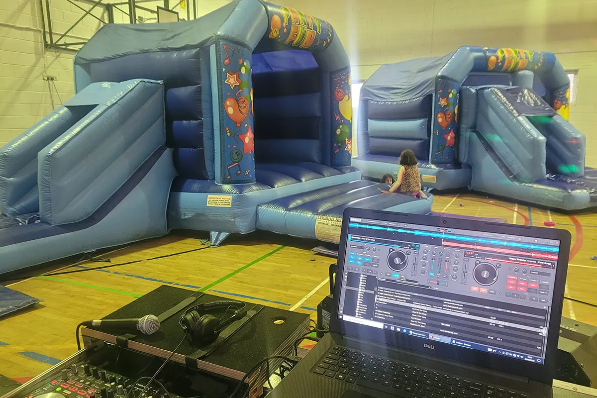 Kids party packages in Youghal including bouncy castle DJ and face painter